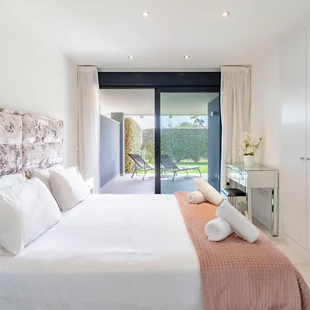 Modern 2 Bedroom In Oasis325 Estepona