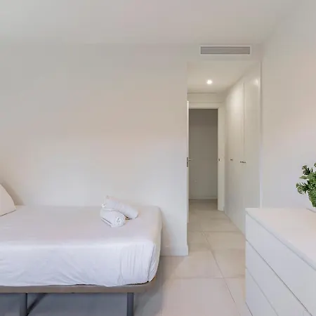 Modern 2 Bedroom In Oasis325 Estepona