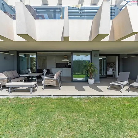 Modern 2 Bedroom In Oasis325